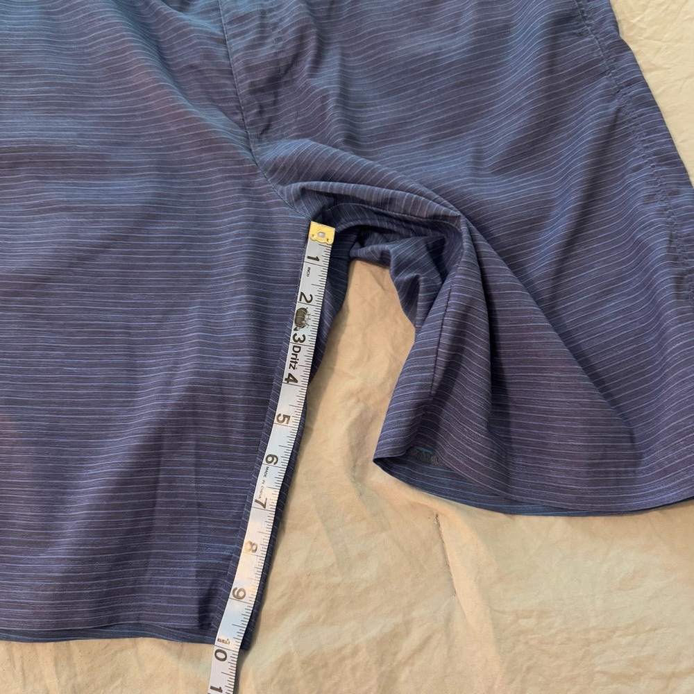 Mens Callaway Golf Shorts‎ Size 34 Blue Stripe 9" Inseam - Picture 2 of 7
